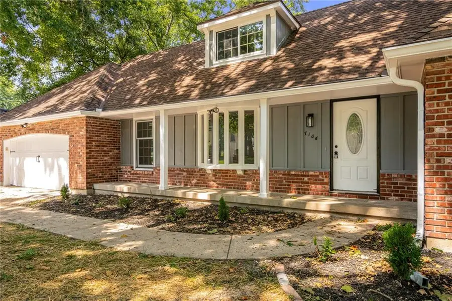 7106 E 127th Street, Grandview, MO 64083 - #3