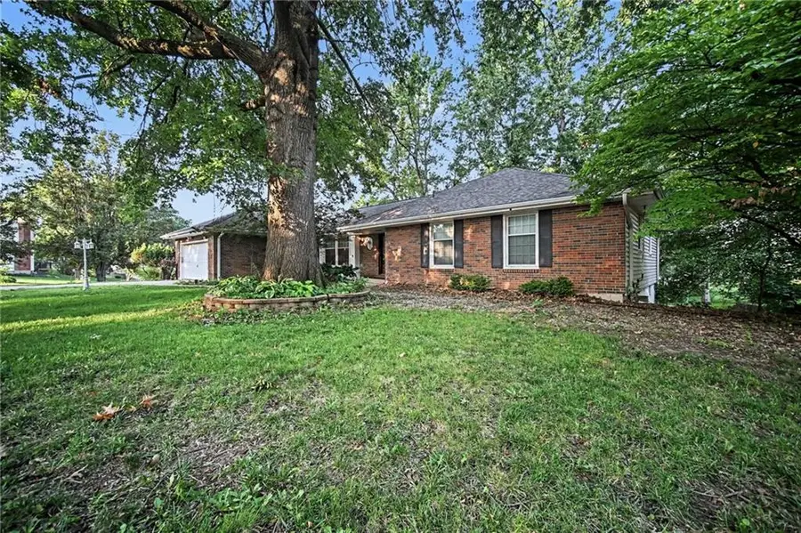 420 Glendale Road, Liberty, MO 64068 - #3