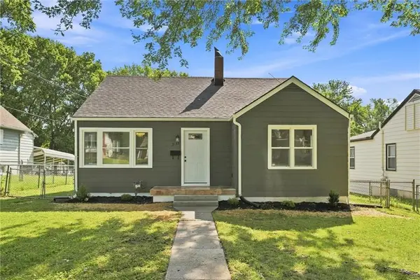 1355 S Pearl Street, Independence, MO 64055