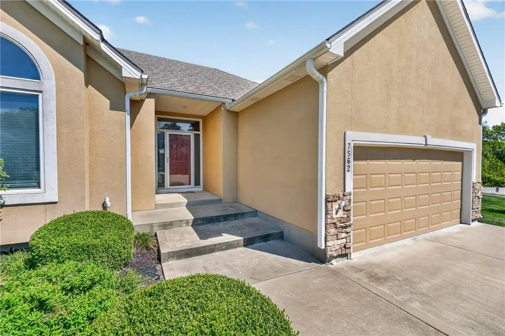 7562 N Eastern Avenue, Kansas City, MO 64158 - #1