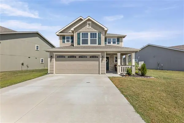 1607 Bluestem Drive, Ottawa, KS 66067