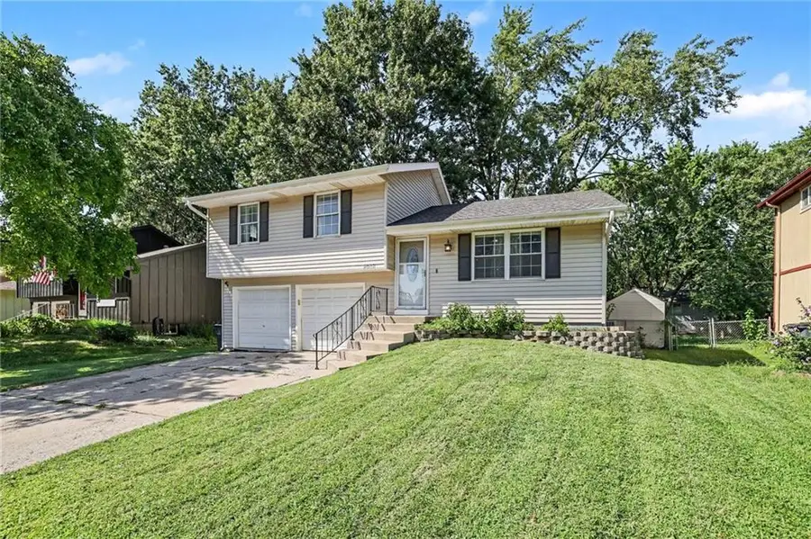 2018 E Mohawk Court, Olathe, KS 66062 - #3