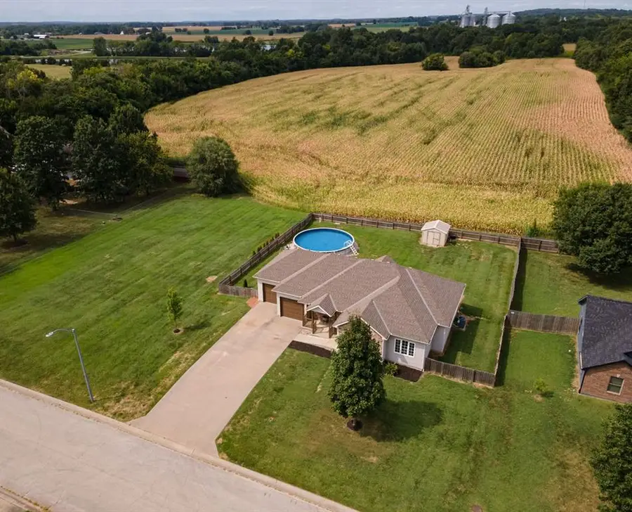 104 Harlequin Drive, Adrian, MO 64720 - #2