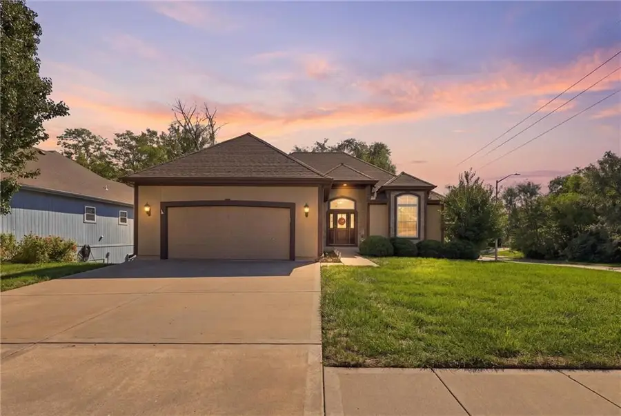 9451 N Adrian Avenue, Kansas City, MO 64154 - #2