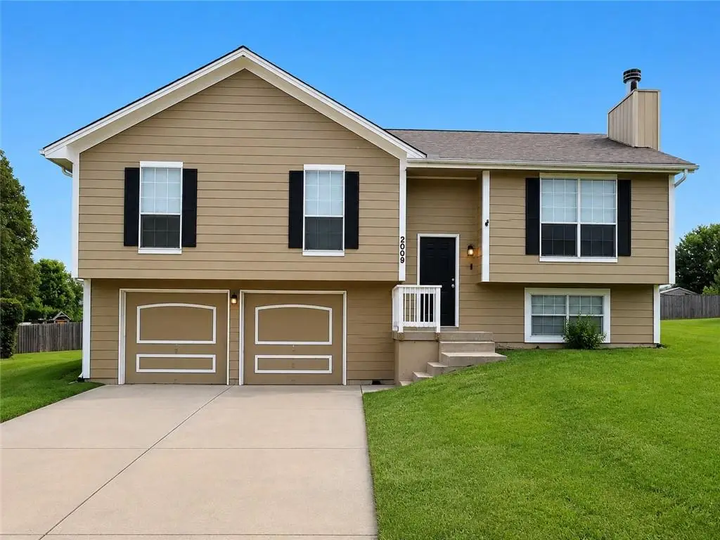 2009 Cypress Way, Pleasant Hill, MO 64080 - #1