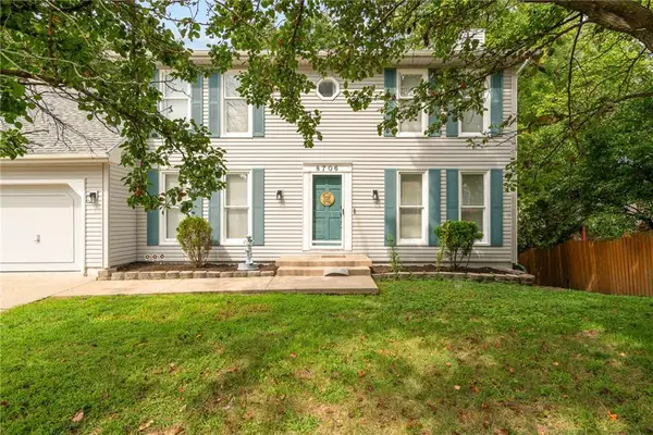 8706 N Troost Avenue, Kansas City, MO 64155