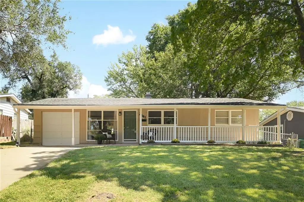 2641 S 51st Terrace, Kansas City, KS 66106 - #1