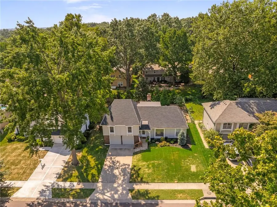 10927 W 99th Place, Overland Park, KS 66214 - #2