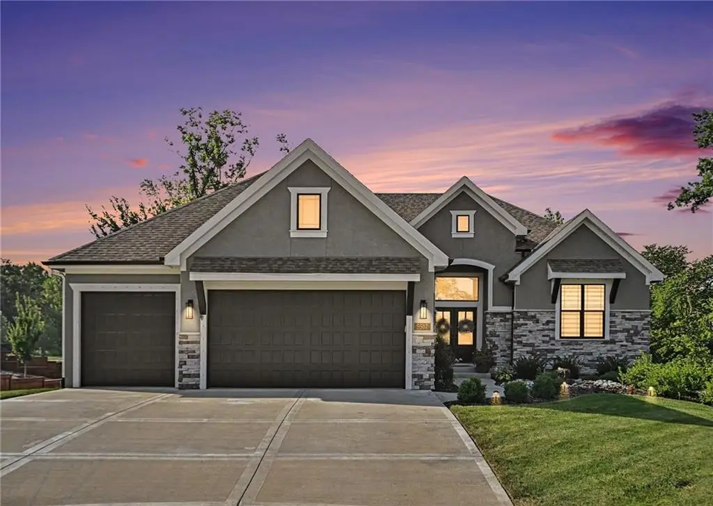 5507 NW 111th Place, Kansas City, MO 64154 - #1