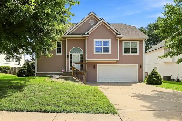 14613 Wicklow Street, Smithville, MO 64089