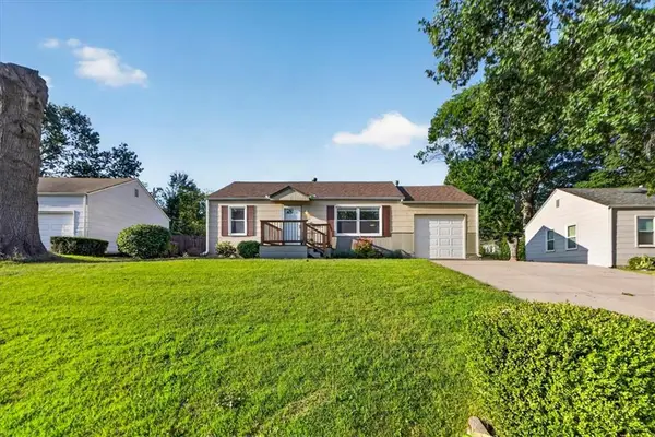 11501 W 68th Street, Shawnee, KS 66203