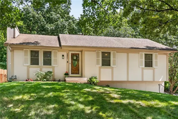 6901 N Mercier Street, Kansas City, MO 64118