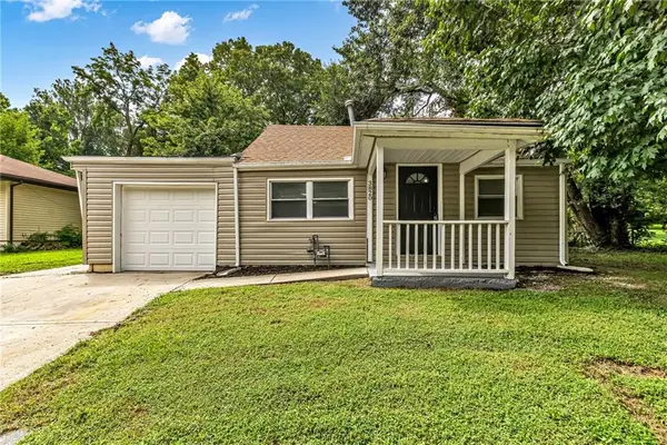 3820 N Brighton Avenue, Kansas City, MO 64117