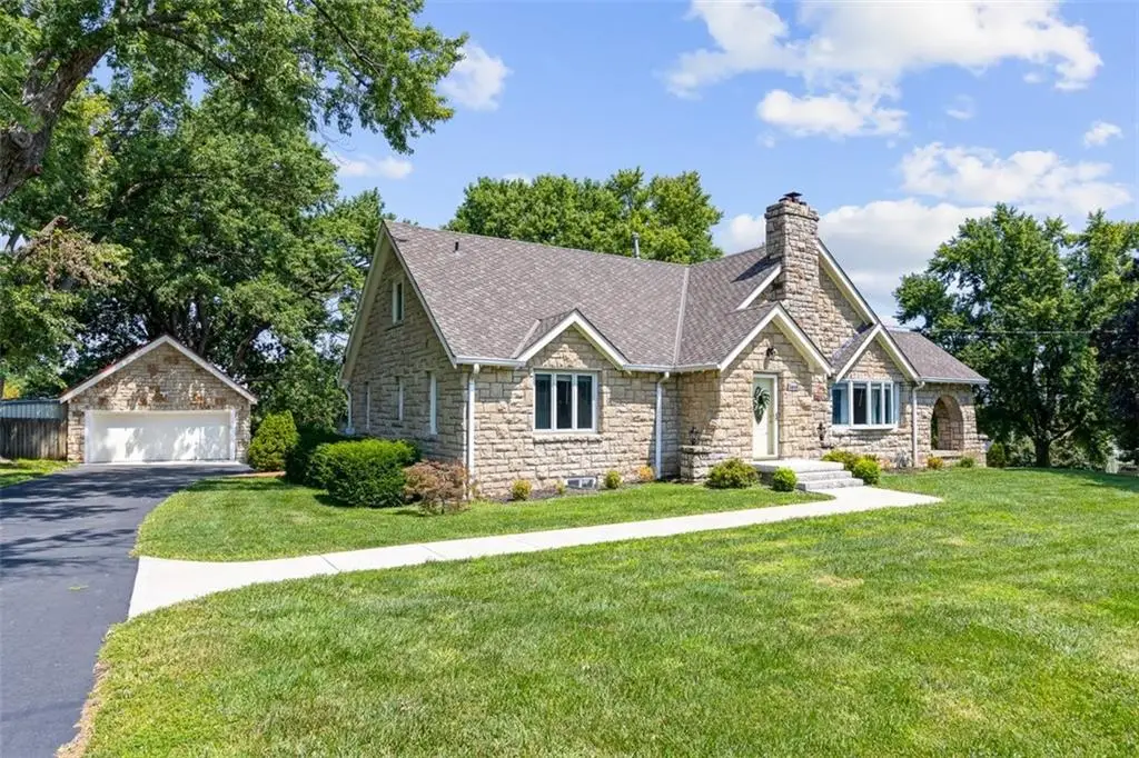 5040 County Line Road, Kansas City, KS 66106 - #1