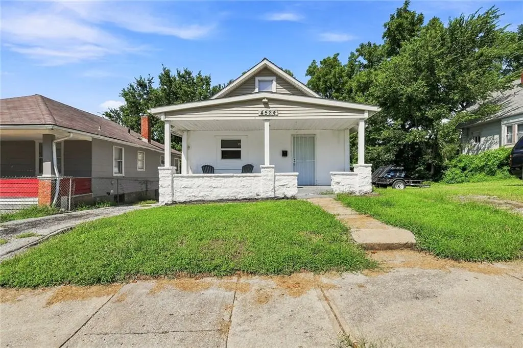 4524 Agnes Street, Kansas City, MO 64130 - #1