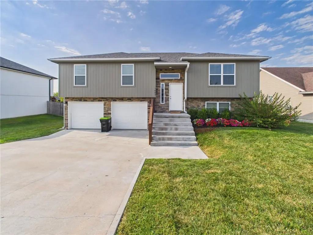 1607 W 6th Street Terrace, Knob Noster, MO 65336 - #1