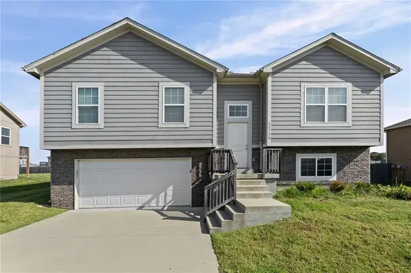 26158 W 141st Court, Olathe, KS 66061