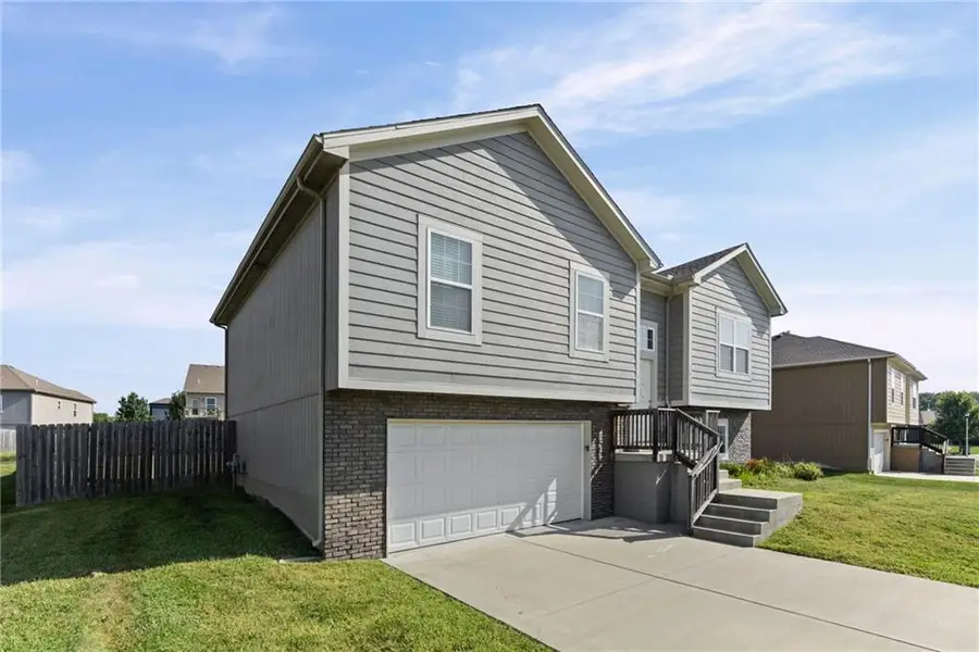 26158 W 141st Court, Olathe, KS 66061 - #2