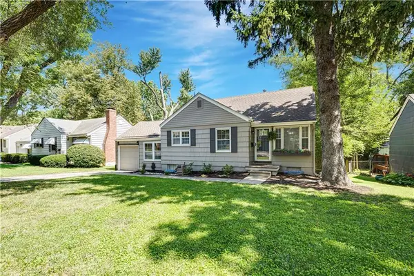5319 Woodson Street, Mission, KS 66202