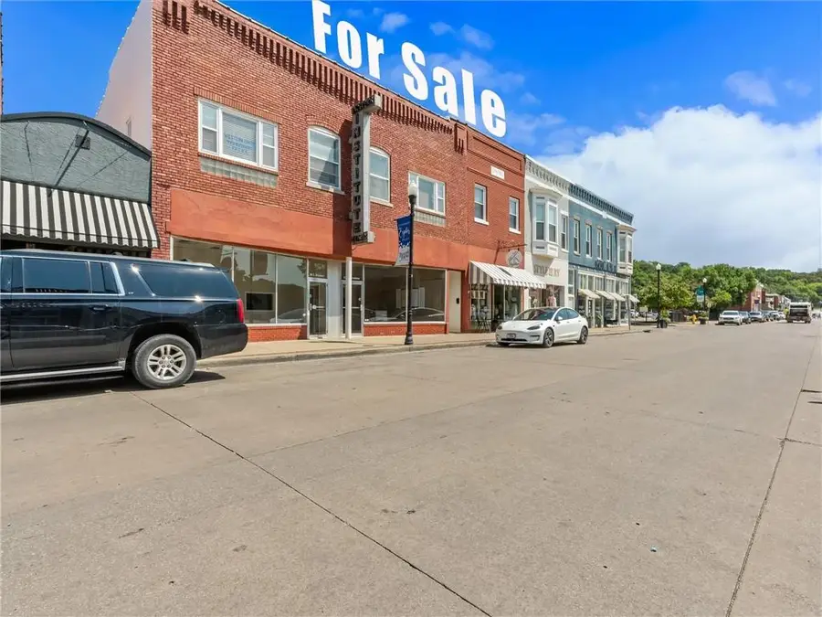 110-114 E Broadway Avenue, Excelsior Springs, MO 64024 - #3