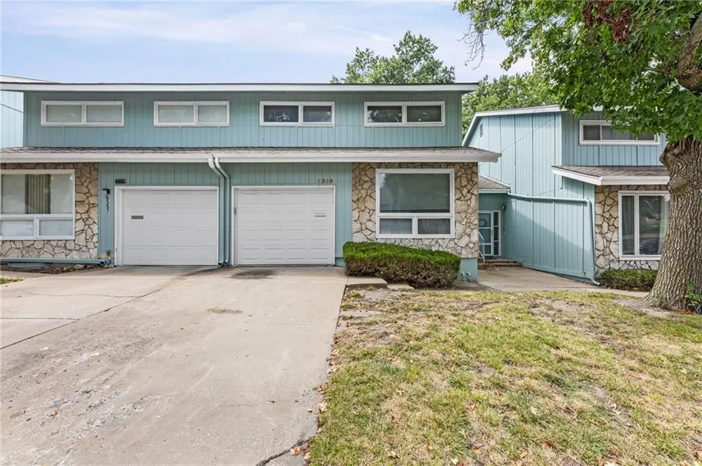6559 W 49th Street, Mission, KS 66202 - #1
