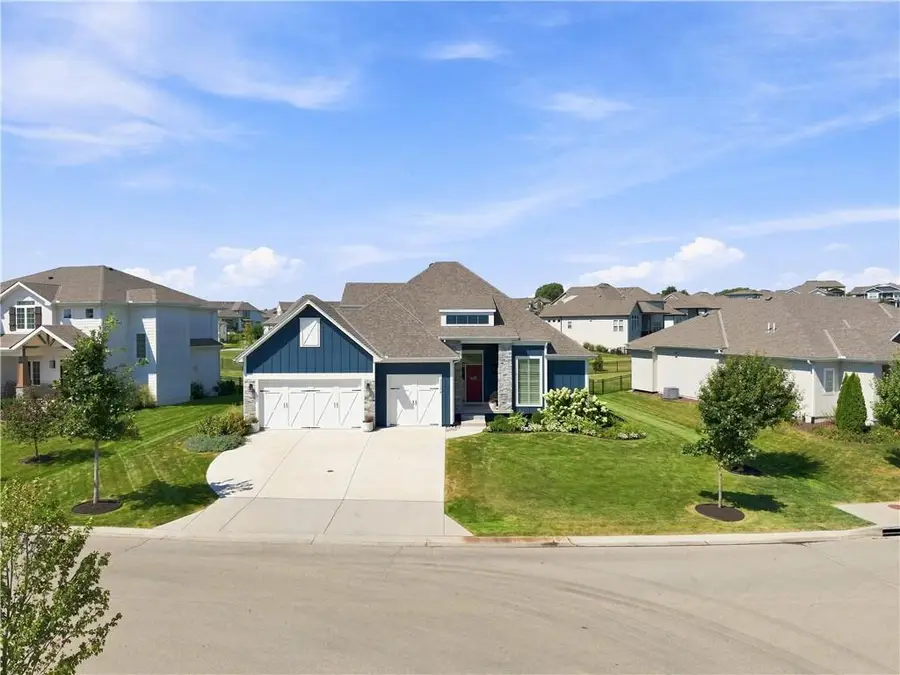 17344 Bradshaw Street, Overland Park, KS 66221 - #3