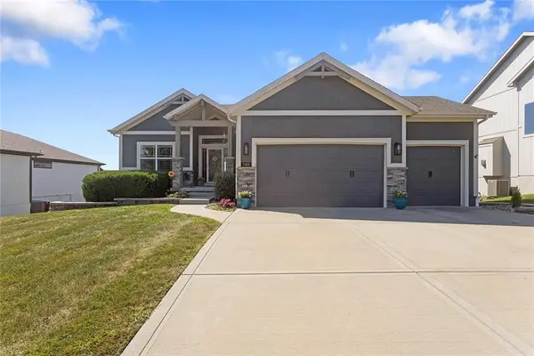 2401 NE 112th Street, Kansas City, MO 64155
