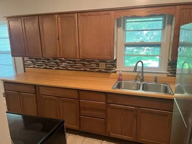 508 SE Independence Avenue, Lees Summit, MO 64063 - #3