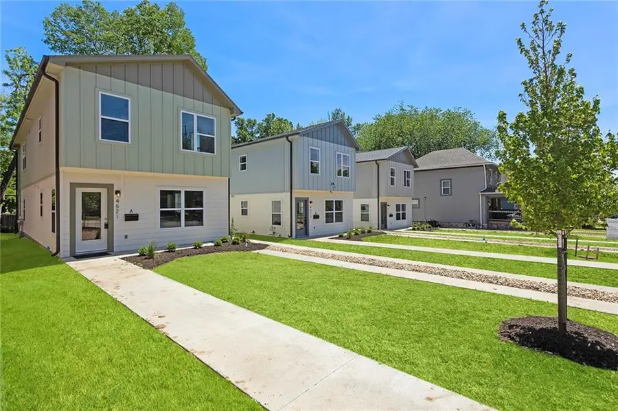 4523 Forest Avenue #B, Kansas City, MO 64110 - #2