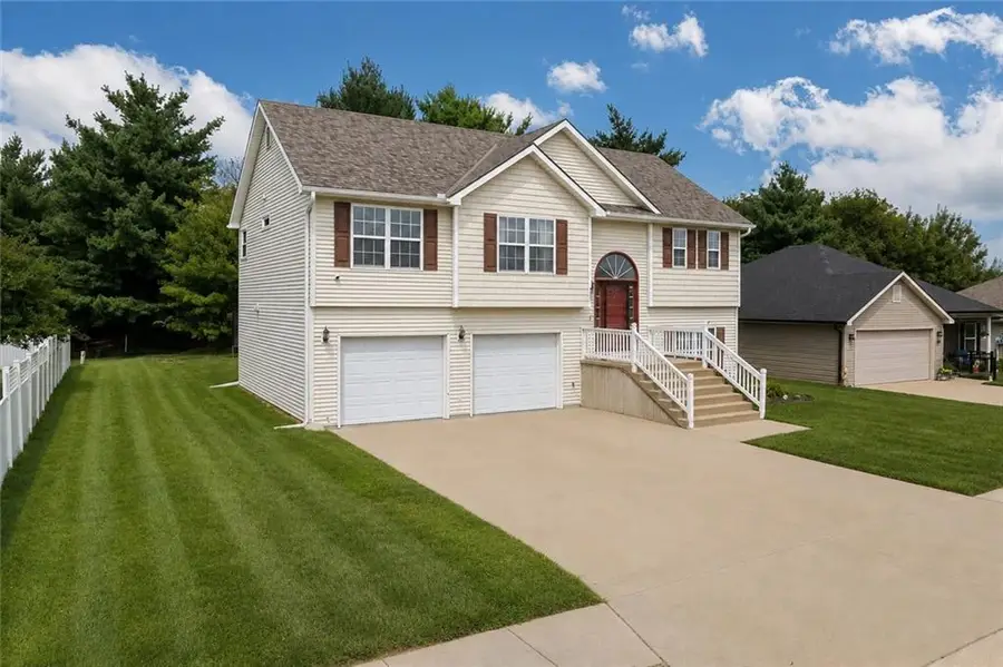 2603 Meadow Ridge Drive, Saint Joseph, MO 64504 - #2