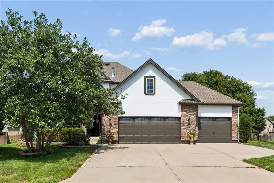 2504 SW Samuel Lane, Lees Summit, MO 64081 - #2