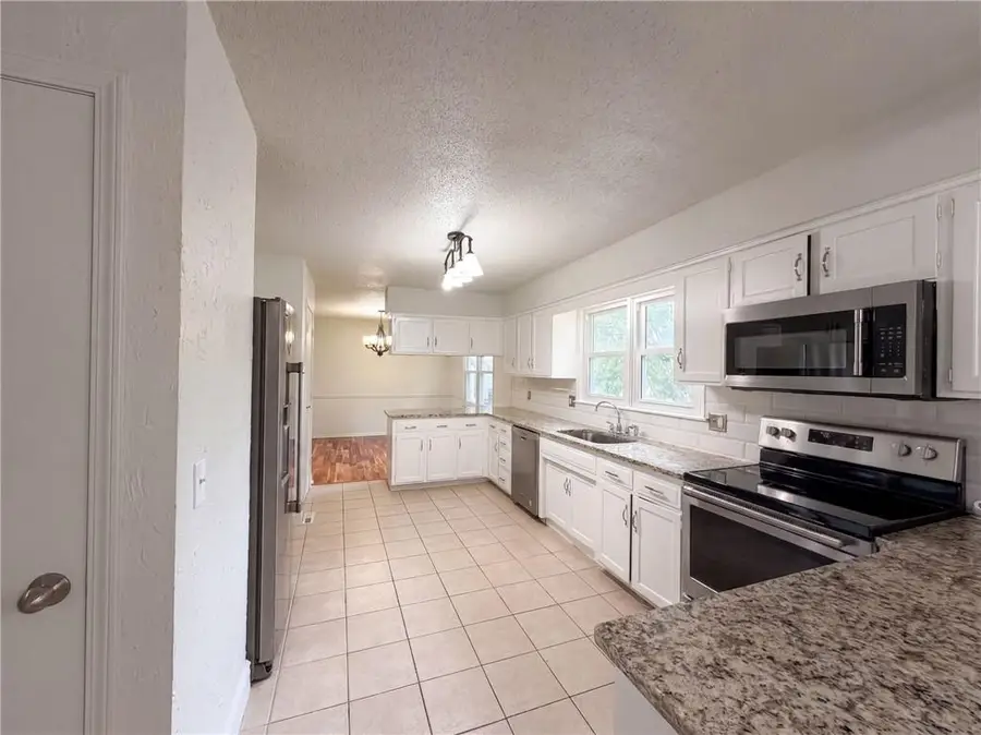 14224 S Raintree Drive, Olathe, KS 66062 - #2