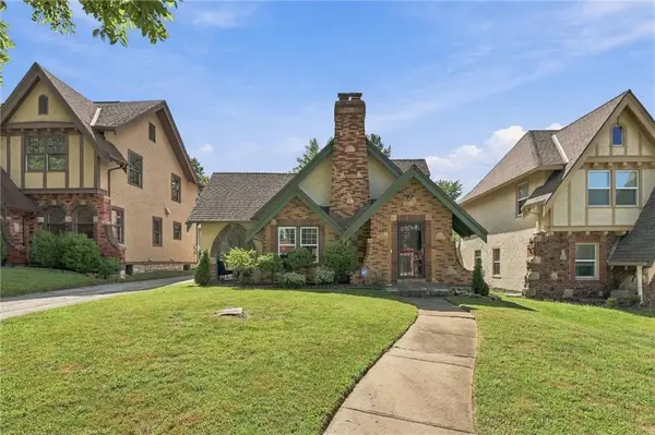 405 E Gregory Boulevard, Kansas City, MO 64131