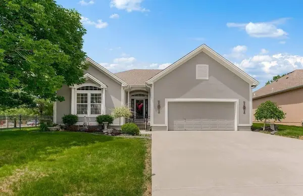 4025 NW Chapman Drive, Blue Springs, MO 64015