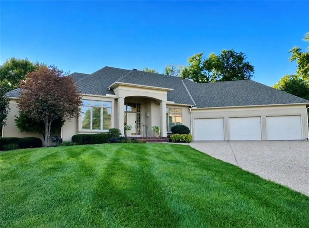 11507 Cedar Street, Leawood, KS 66211 - #1