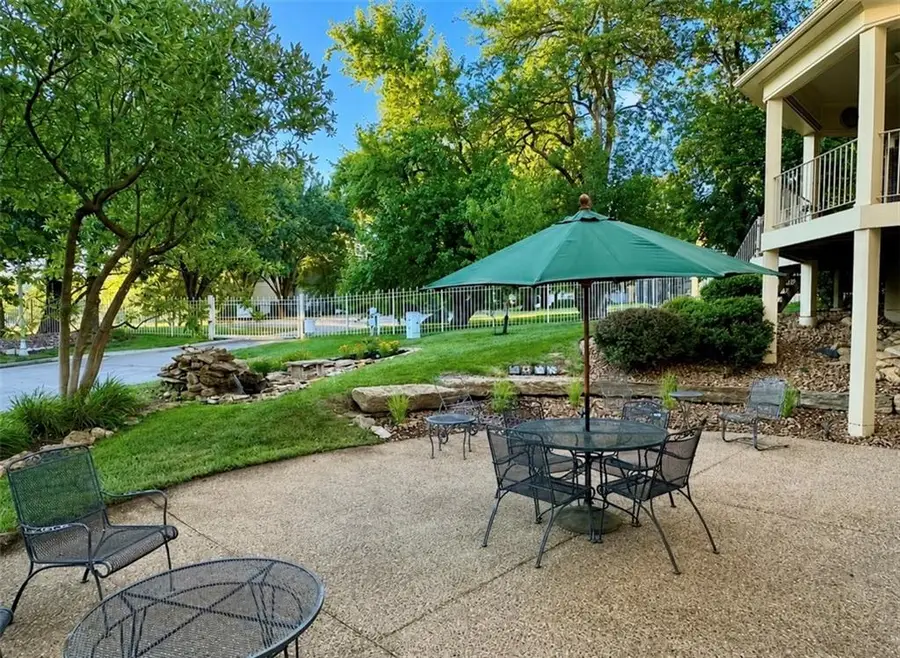 11507 Cedar Street, Leawood, KS 66211 - #3