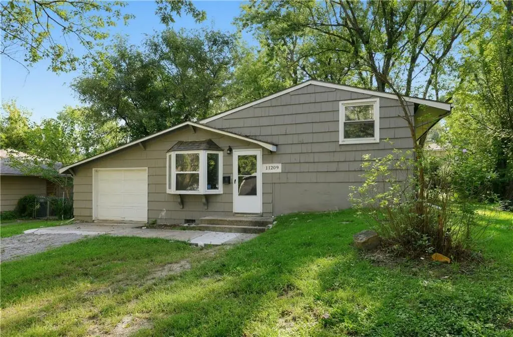 11209 Marsh Avenue, Kansas City, MO 64134 - #1