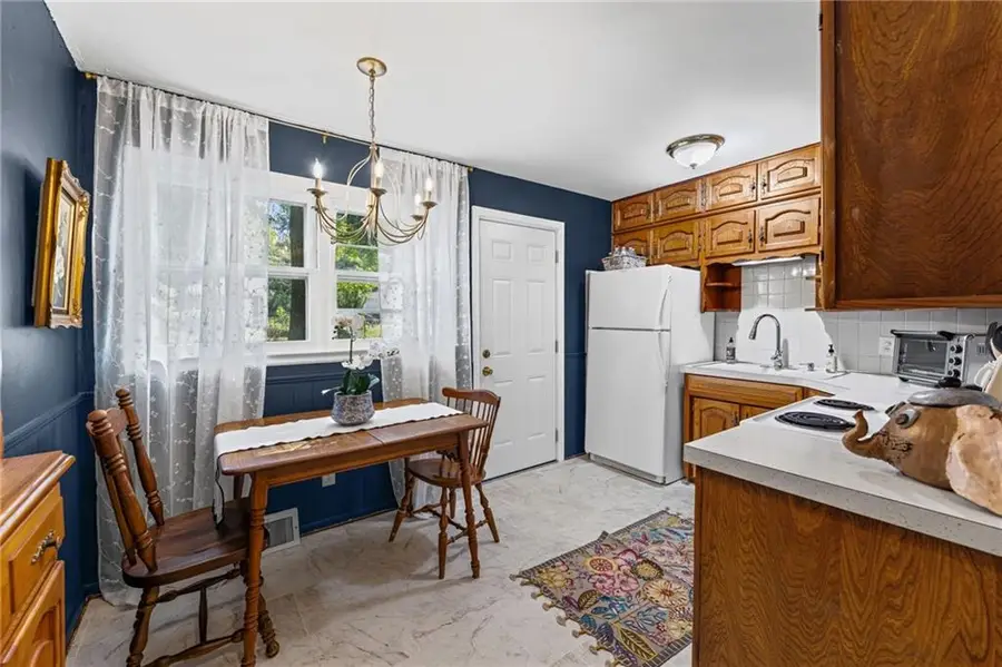 2711 S Scott Avenue, Independence, MO 64052 - #3