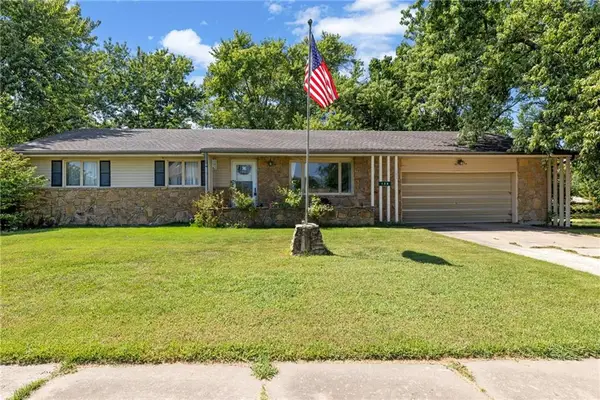 128 N Robey Street, Williamsburg, KS 66095