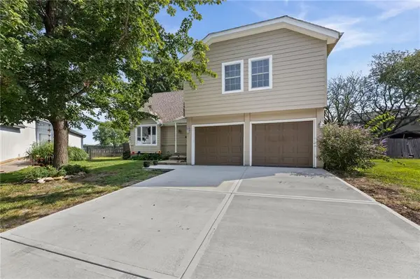 15620 143rd Terrace, Olathe, KS 66062