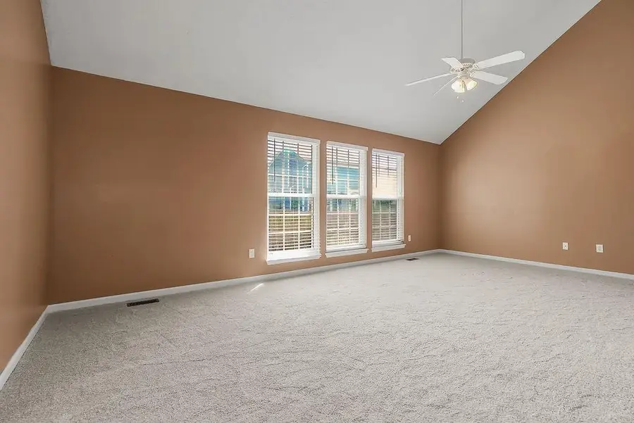 1241 S 5th Street E, Louisburg, KS 66053 - #3