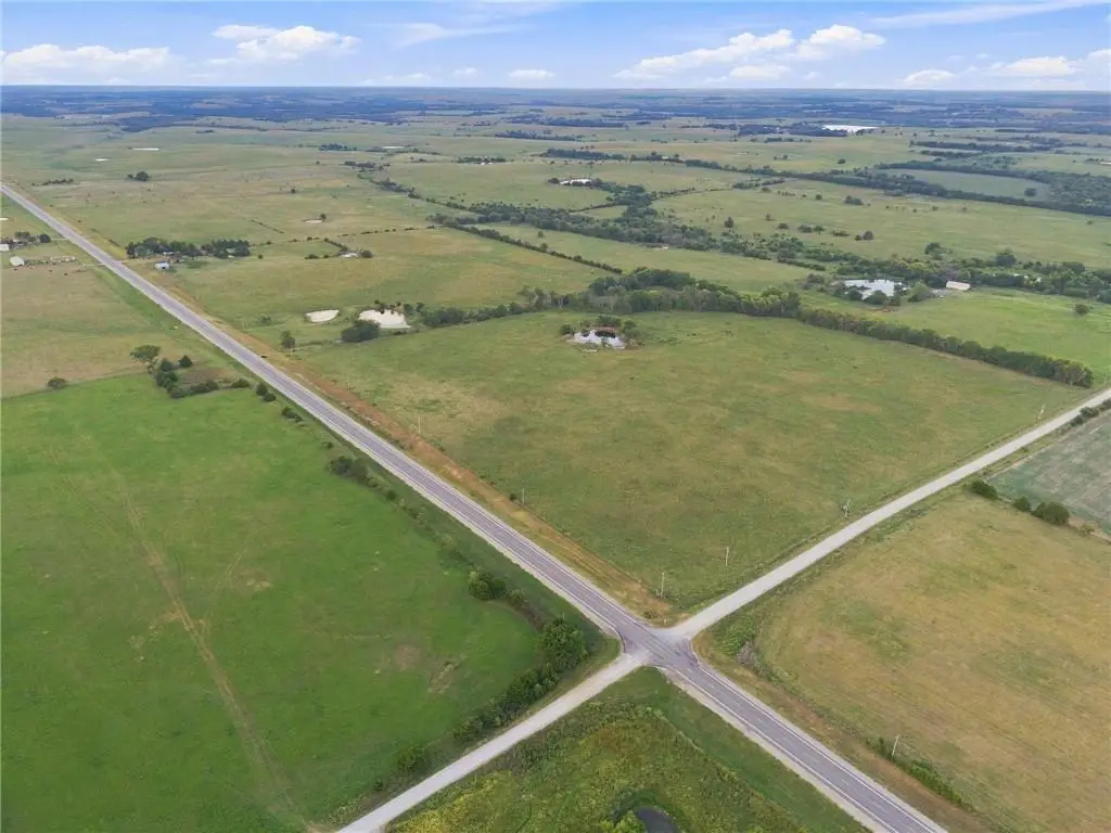 17478 S 59 Highway, Welda, KS 66091 - #1