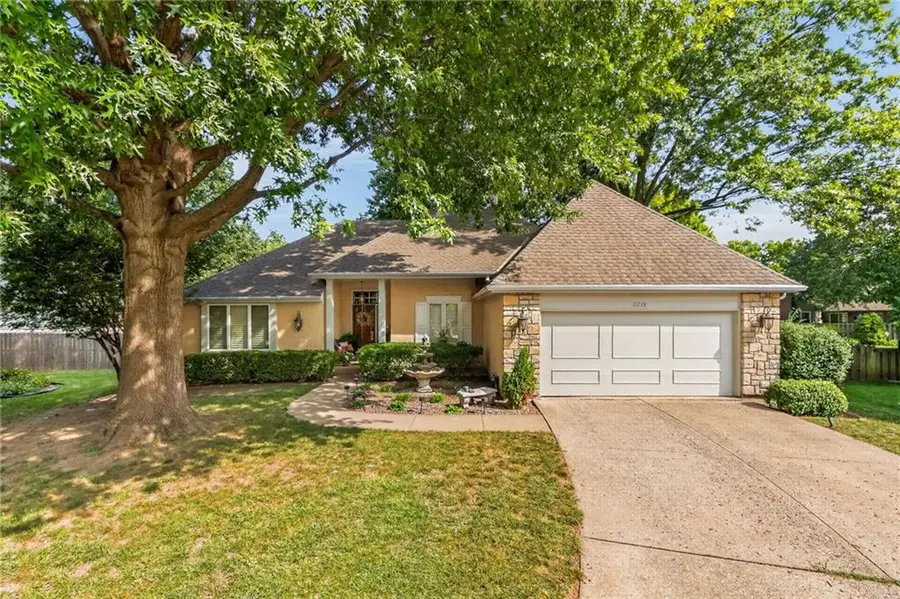 11733 Woodward Street, Overland Park, KS 66210 - #3
