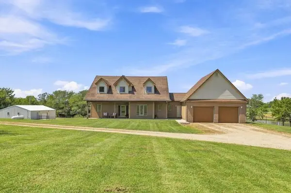 17200 S Gray Drive, Pleasant Hill, MO 64080