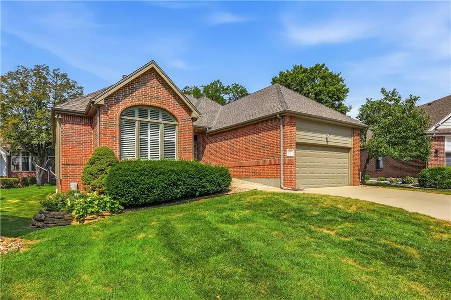 211 E 130th Court, Kansas City, MO 64145 - #2
