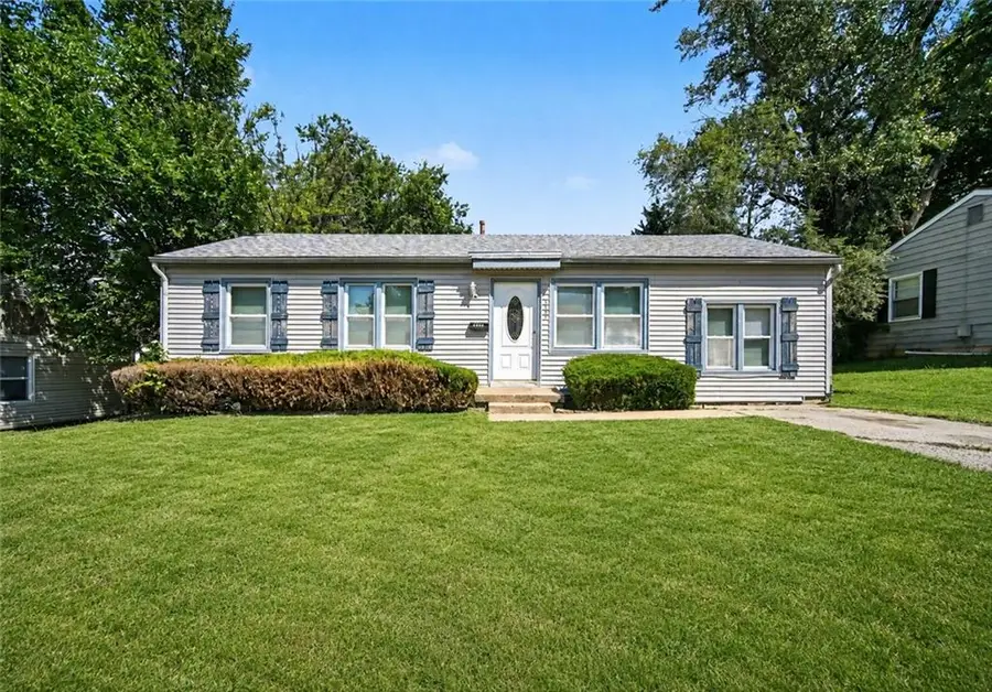 5624 E 101st Terrace, Kansas City, MO 64137 - #2