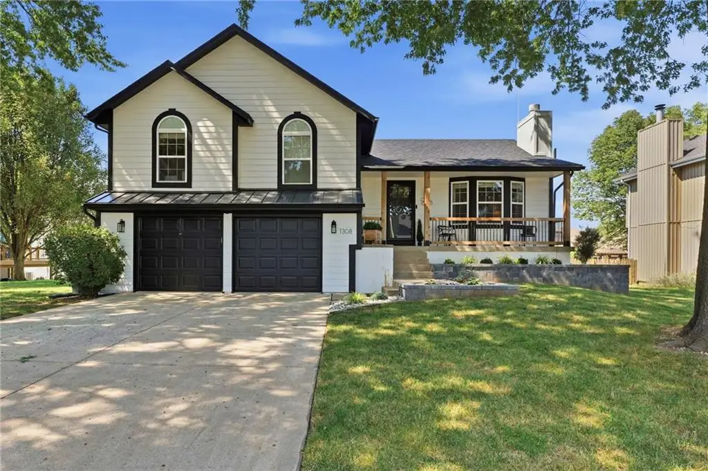 1308 NE Foxwood Drive, Lees Summit, MO 64086 - #1