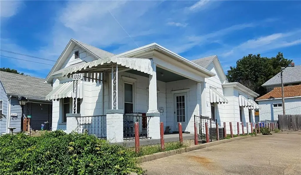 1005 N 22nd Street, Saint Joseph, MO 64506 - #1
