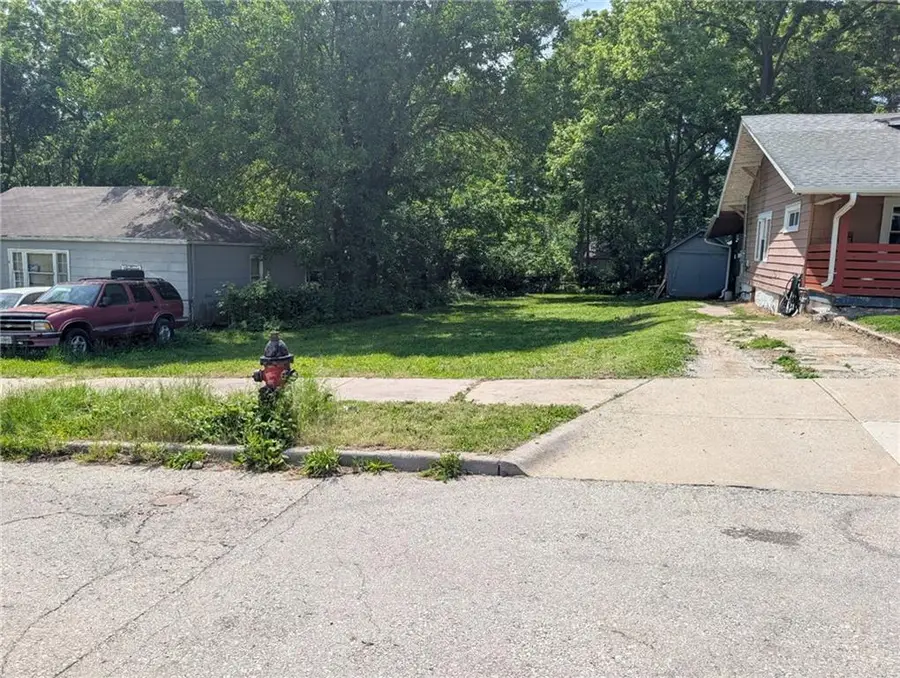 4024 Myrtle Avenue, Kansas City, MO 64130 - #2