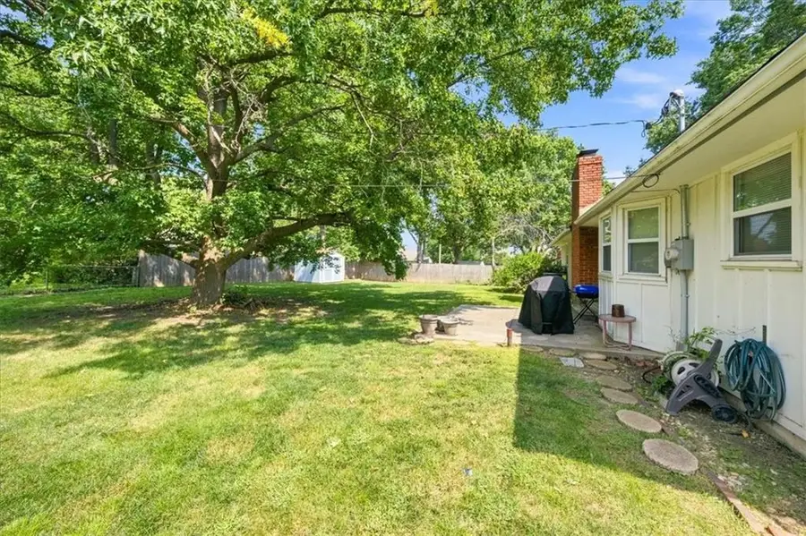 1009 SW Sunrise Drive, Blue Springs, MO 64015 - #3
